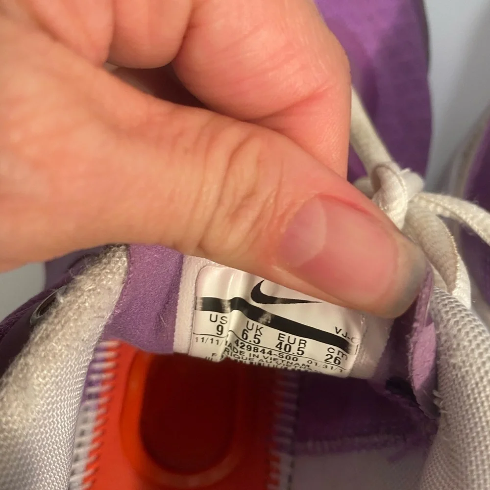 Nike Womens Tennis Training Sz 9 Purple